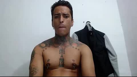 Snapshot of vicctorzc chatting on 01.17.26 Victor cardenas online show from 01.17.26