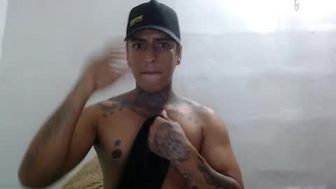 Snapshot of vicctorzc chatting on 02.14.26 Victor cardenas online show from 02.14.26