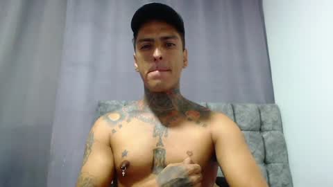 Snapshot of vicctorzc chatting on 07.11.26 Victor cardenas online show from 07.11.26