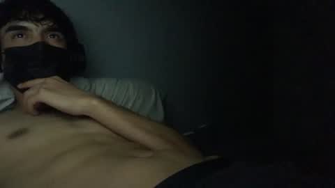 Snapshot of vicente24milf chatting on 11.06.25 vicente online show from 11.06.25