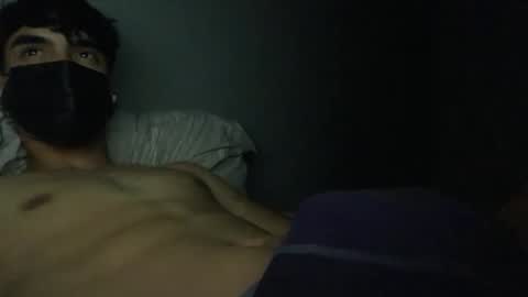 Snapshot of vicente24milf chatting on 11.15.25 vicente online show from 11.15.25