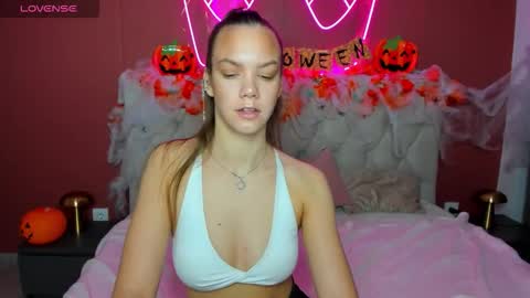 vickie_smith online show from 10.25.25