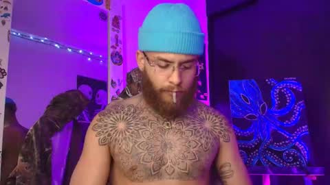 Snapshot of vickingcock7 chatting on 12.19.25 vickingcock7 online show from 12.19.25