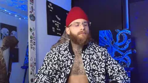 Snapshot of vickingcock7 chatting on 12.23.25 vickingcock7 online show from 12.23.25