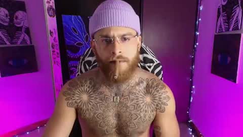 Snapshot of vickingcock7 chatting on 02.25.26 vickingcock7 online show from 02.25.26