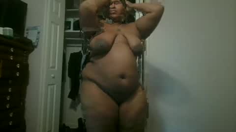 Snapshot of vickiryder56 chatting on 11.11.25 vickiryder56 online show from 11.11.25