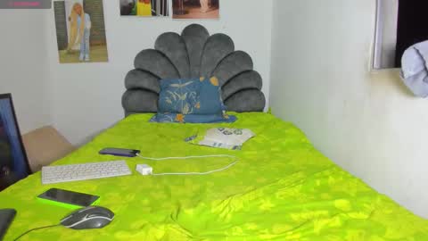 Snapshot of vicky_hotteei chatting on 02.19.26 vicky manuela online show from 02.19.26