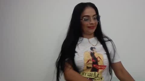 Vicky online show from 10.12.25