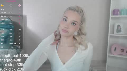 Snapshot of vickyfuckingdoll chatting on 02.03.26 vickyfuckingdoll online show from 02.03.26