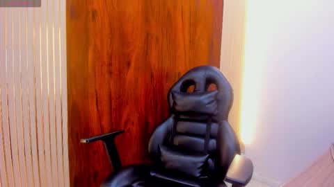 Vicky online show from 02.05.26