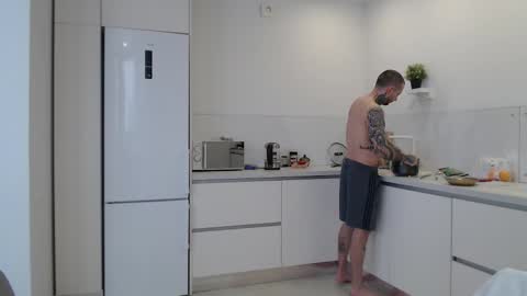 Snapshot of victor_rhino chatting on 02.09.26 Victor rhinoff online show from 02.09.26