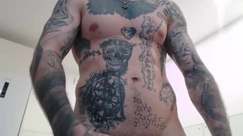 Snapshot of victor_rhino chatting on 02.11.26 Victor rhinoff online show from 02.11.26