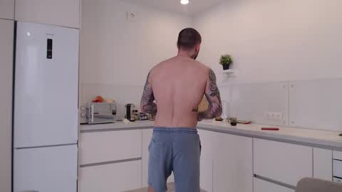 Snapshot of victor_rhino chatting on 02.12.26 Victor rhinoff online show from 02.12.26