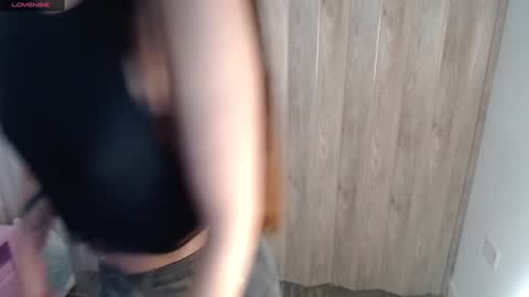 Victoria  online show from 02.05.25