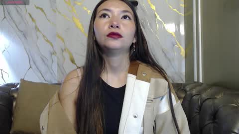 Victoria  online show from 10.25.25