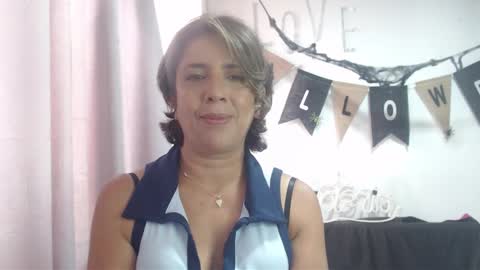 Hi guys   Im victoria  Be the one who can control me in PVT online show from 10.11.25