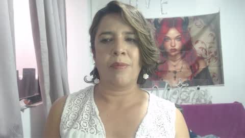 Snapshot of victoria25_meester chatting on 11.30.25 Hi guys Im victoria Be the one who can control me in PVT online show from 11.30.25