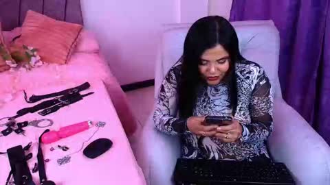 victoria_16_ online show from 11.06.25