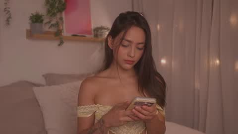 Snapshot of victoria__rossi chatting on 07.22.26 online show from 07.22.26