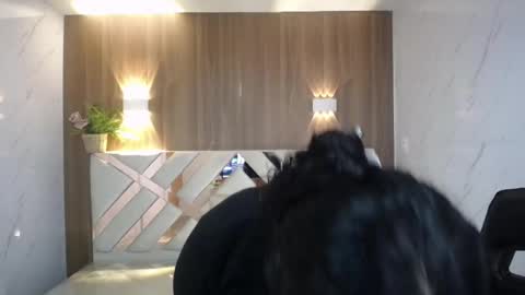 victoria_castillo_b online show from 11.19.25