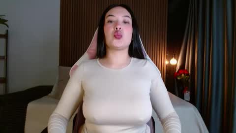 Victoria Collins online show from 01.15.26