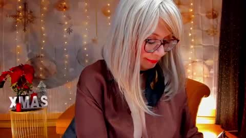 diorvictoria9 online show from 12.10.24