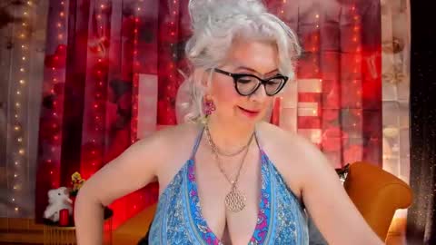 diorvictoria9 online show from 02.01.25