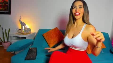 Snapshot of victoria_jhones chatting on 01.10.26 Victoria online show from 01.10.26