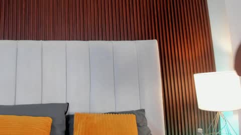 Snapshot of victoria_joliegb chatting on 02.05.25 Victoria Lozano online show from 02.05.25