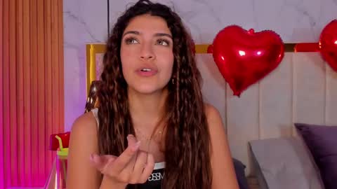 Snapshot of victoria_joliegb chatting on 02.15.25 Victoria Lozano online show from 02.15.25