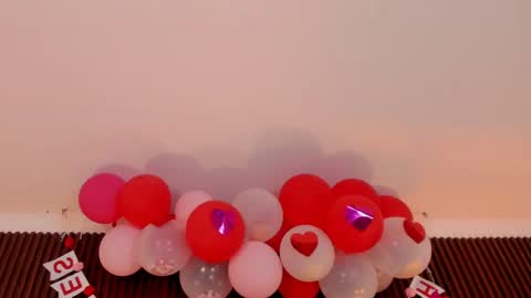 Snapshot of victoria_joliegb chatting on 02.20.25 Victoria Lozano online show from 02.20.25