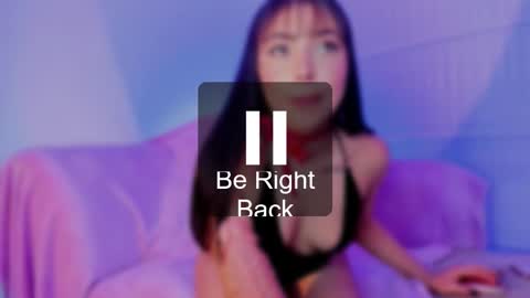 Snapshot of victoria_laurent chatting on 11.19.25 Victoria Laurent online show from 11.19.25