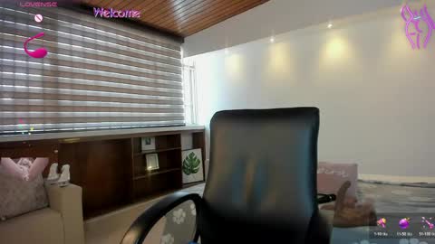 Snapshot of victoria_mooree chatting on 04.22.26 Victoria Everyday From 1400 to 2130 Col Time online show from 04.22.26