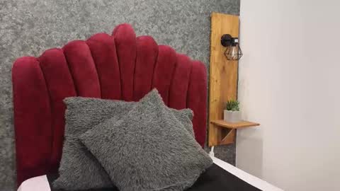 Vicky  online show from 10.21.25