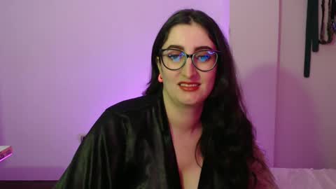 Victoria online show from 09.30.25