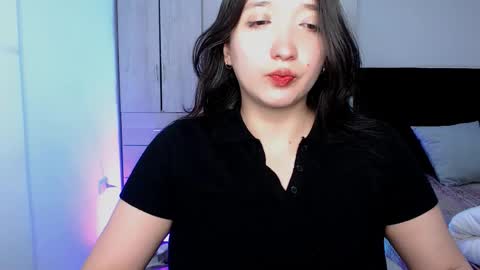 Snapshot of victoria_smile_ chatting on 10.23.25 Victoria online show from 10.23.25