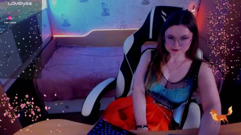    -   The Divine Fox online show from 02.03.25