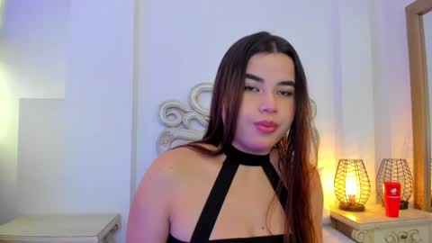 Snapshot of victoria_vallejo chatting on 01.07.25 victoria online show from 01.07.25