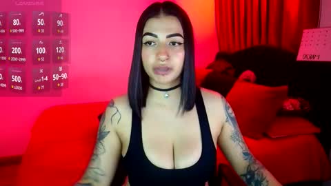 Snapshot of victoria_vox chatting on 03.22.26 Victoria online show from 03.22.26