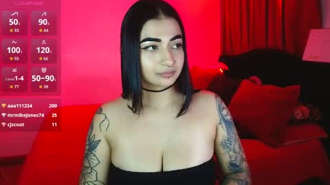 Snapshot of victoria_vox chatting on 04.08.26 Victoria online show from 04.08.26