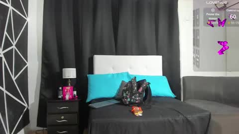 Victoria Zans  online show from 10.04.25