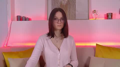 Victoria online show from 02.01.25