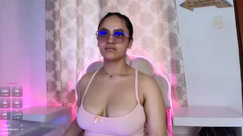 Snapshot of victoriablack_ chatting on 03.06.25 Victoria online show from 03.06.25