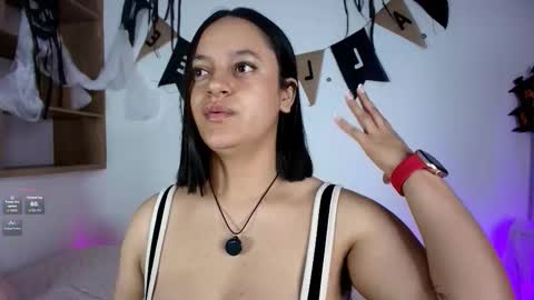 Snapshot of victoriablack_ chatting on 10.30.25 Victoria online show from 10.30.25