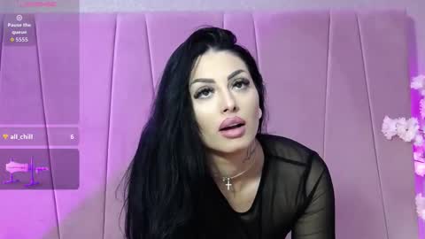 Victoria Bonie online show from 10.21.25