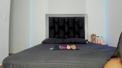 VICTORIA online show from 11.12.25