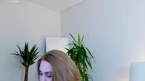 Miss V online show from 03.14.26