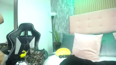 victoriamil1 online show from 11.21.25