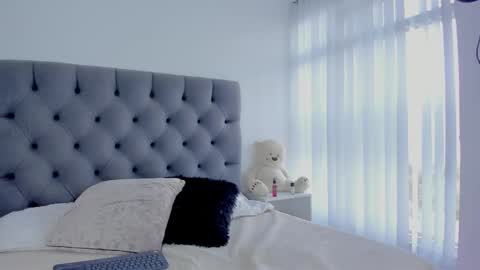 Victoria online show from 09.13.25