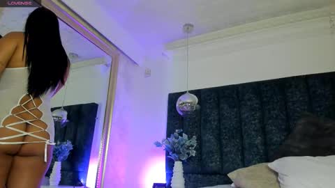 Maria Victoria online show from 09.16.25